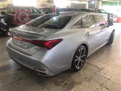 تويوتا أفالون